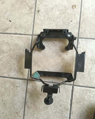 Supporto faro Yamaha XSR 900 - BEA231740000