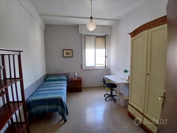 Stanza singola zona Porta Nuova