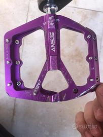 Pedali mtb in lega di alluminio