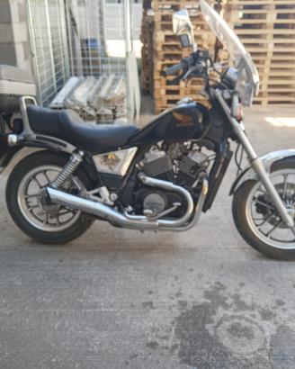 Moto Honda VT500 custom