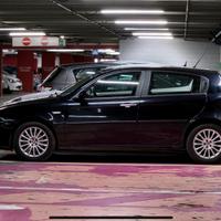 Alfa romeo 147 1.6 Twin Spark Benz + Gpl