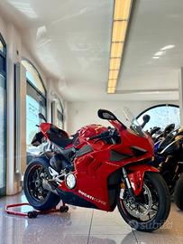 DUCATI PANIGALE V4 AKRAPOVIC FINANZIABILE 11.000KM