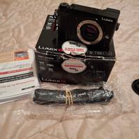 Mirrorless Panasonic Lumix GX80/85 PARI AL NUOVO