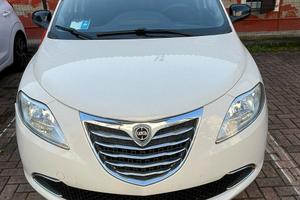 Lancia Ypsilon 1.2 benzina