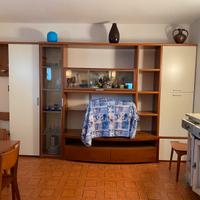 Parete tv e libreria