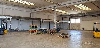 Immobile di 2500 m² con più di 5 locali a Sesto Fi