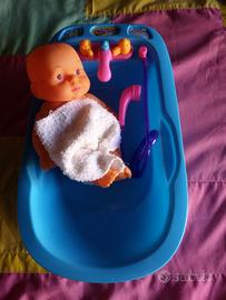Vasca con bambola