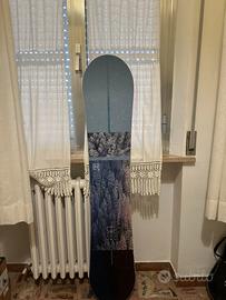 Snowboard 152 + attacchi Nitro