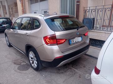 BMW X1  118 D 