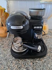 Macchinetta del caffè Ariete moderna