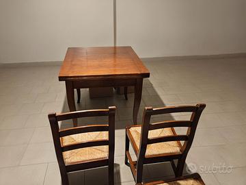 Tavolo in legno apribile a libro +4 sedie