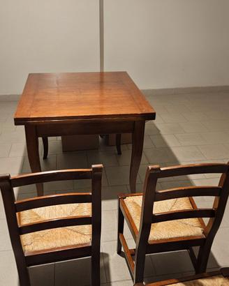 Tavolo in legno apribile a libro +4 sedie
