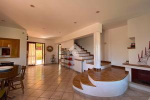 VILLA SINGOLA A SAN FILI