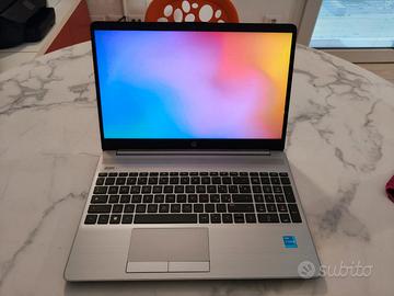 hp 250G8 i3 11ma gen 16GB RAM, 256GB SSD, 15,6 FHD