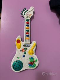 chitarra giocattolo per bambini