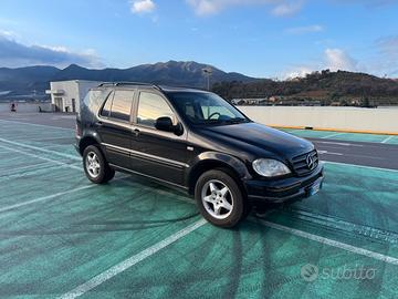 Mercedes   Ml 320   V6    4Matic