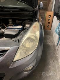 Faro sx motorizzato per Hyundai i20