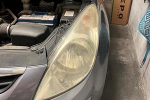 Faro sx motorizzato per Hyundai i20
