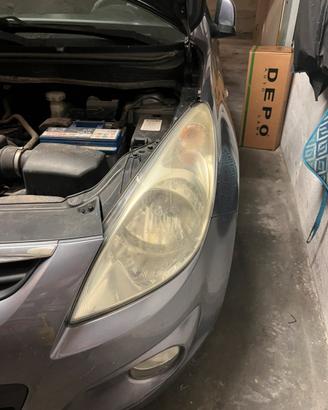 Faro sx motorizzato per Hyundai i20