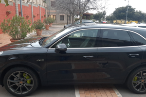 Porsche cayenne hybrid