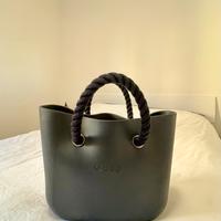 Borsa O bag nera con manici in corda