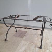 Tavolino in ferro battuto