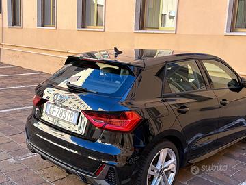 Audi A1 2021 s-tronic