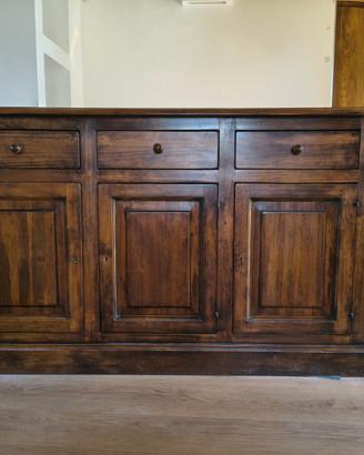 Mobile in legno massello
