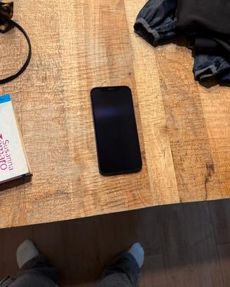 iPhone 12 più Apple Watch 