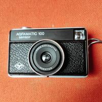 Macchina fotografica vintage Agfamatic 100 sensor 