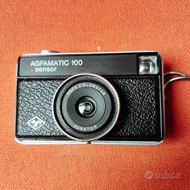 Macchina fotografica vintage Agfamatic 100 sensor 