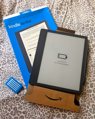Kindle Scribe (2022) 32gb con Premium Pen