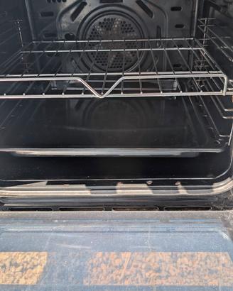 forno 4 fuochi De Longhi