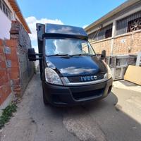 AUTONEGOZIO paninoteca ambulante food truck