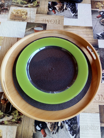 Vassoio con piatto da portata