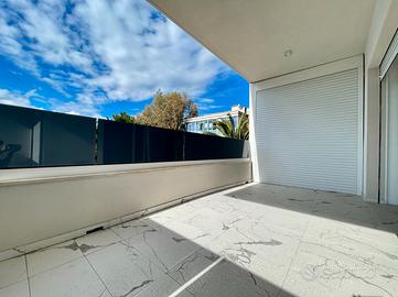 Nuovo A4 - terrazzo - box - centro - mare 300 m