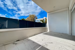 Nuovo A4 - terrazzo - box - centro - mare 300 m