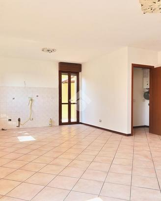 4 LOCALI A REGGIO NELL'EMILIA
