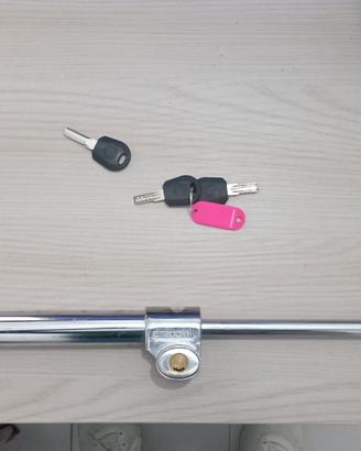 Turnart Blocca Sterzo per Auto (Acciaio)