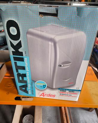 Frigo portatile (caldo e freddo, 12v e 220v)