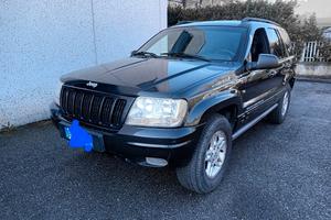 jeep kerokee 4.7  v8  gpl