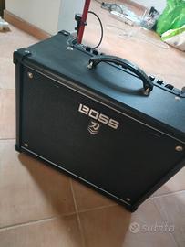 Chitarra mancita + Boss Katana + pedaliera