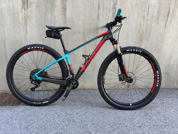 Mountain Bike 29" Giant XTC Advanced in Carbonio -