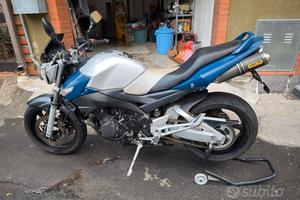 Suzuki gsr600 K7