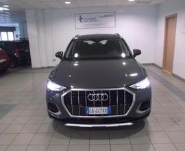 AUDI Q3 35 TDI S tronic Business Advanced