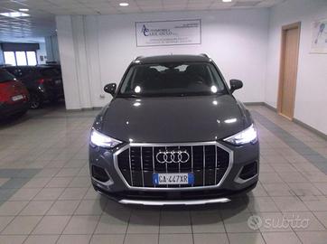 AUDI Q3 35 TDI S tronic Business Advanced