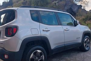 JEEP RENEGADE COME NUOVA 