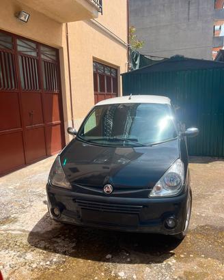 Minicar Aixam Mega 