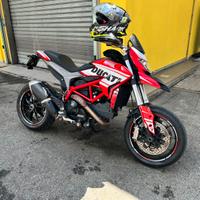 Hypermotard 821