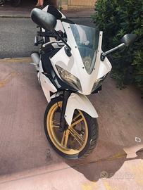 Yhamah zrf 125  motore